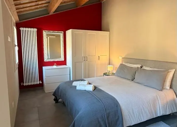 Lägenhet Cozy Private Historic Center Ravenna